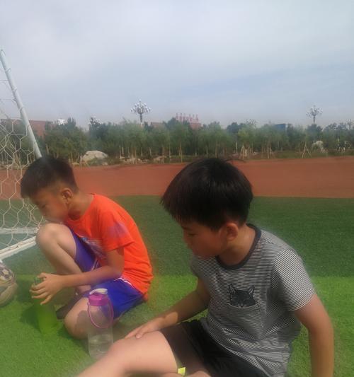 足球射门技巧儿童培养（学习足球射门技巧，孩子们能迅速提高技术水平）