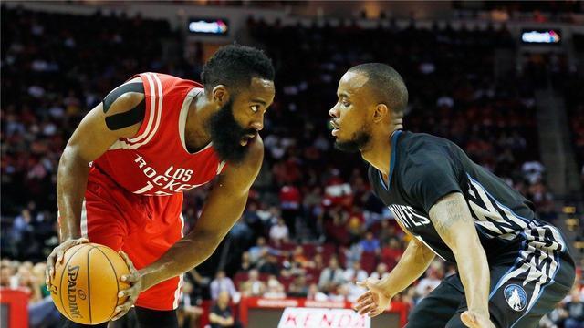 NBA跳投球员排行榜（揭秘NBA历史上最杰出的跳投球员，以及他们的关键技巧和成功秘诀）