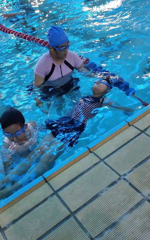 轻松学习游泳和舞蹈技巧的秘诀（简单一点，游得更好，舞得更美）