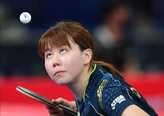 日本乒乓球发球女生的技术与魅力（探索日本女乒球员的发球之道，揭秘她们的训练秘籍与比赛策略）