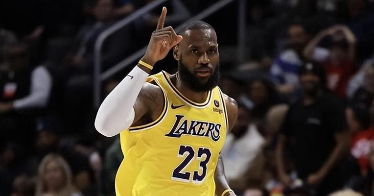 NBA球星最帅三分球排行榜（探索NBA球场上的三分帅哥们，他们的投篮无懈可击！）