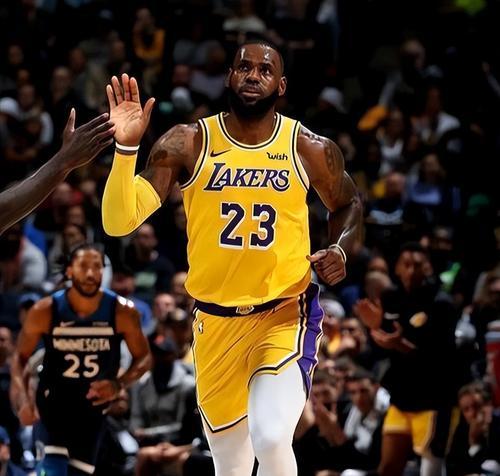 NBA百大球星排行榜2018（探索篮球史上最伟大的球员名单，回顾辉煌岁月）