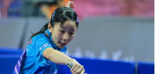 线上乒乓球技巧大揭秘（如何通过线上抓人技巧提高乒乓球水平？）