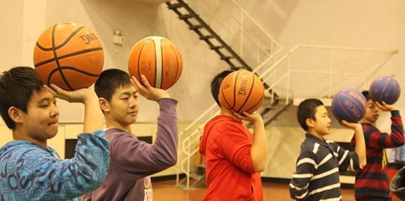 幼儿3v3篮球防守站位的重要性（如何通过合理站位提升幼儿篮球防守效果）
