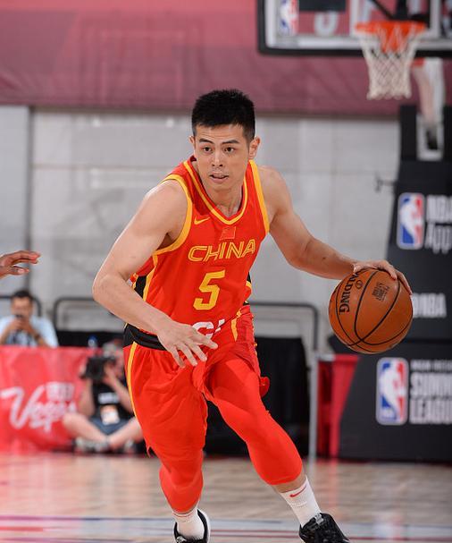 打造完美防守阵容，篮球队伍名单表全揭秘（以篮球防守人才为核心，构建出色球队防守体系）