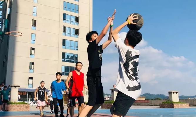 小篮球4v4防守战术（以小篮球4v4防守战术为基础，让你的篮球团队实力更上一层楼）