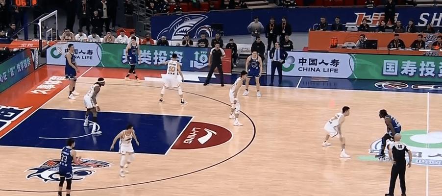 打篮球对面不认真防守算犯规吗？（探讨篮球比赛中对面不认真防守的界定与规则解读）