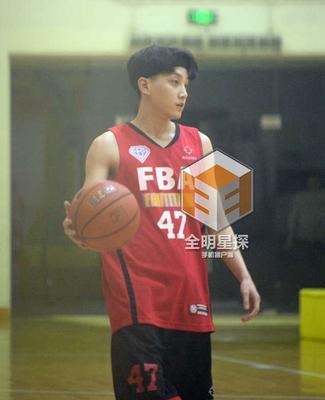 内线防守的绝招——撤椅子战术（打破对手阵型，稳固篮下防守）