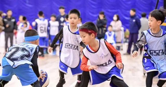 培养6-8岁少儿篮球防守能力的有效训练方法（以乐趣为主导，提升篮球防守技巧）