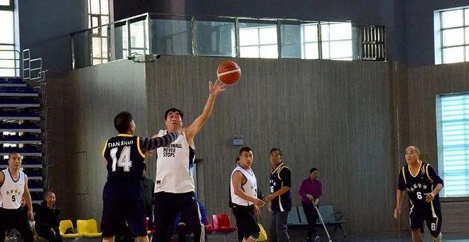 硬核篮球防守能力排名榜（揭秘篮球界最强防守球员，）