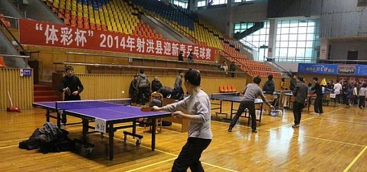 乒乓球投杯子投进技巧（揭秘乒乓球高手如何轻松投进杯子）