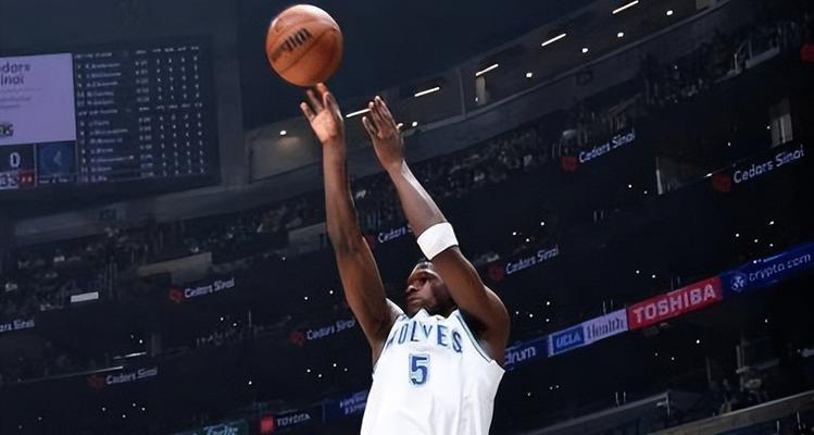 NBA历史三分球命中率排行榜（揭秘NBA历史上三分球神射手的排名和技术突破）