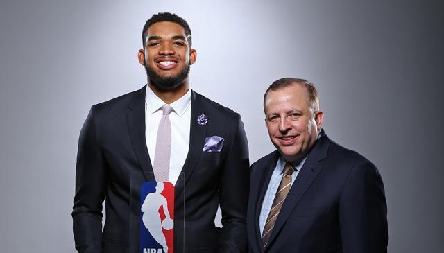 锡伯杜足球技巧（从基本功到高级技巧，学习如何成为足球领域的王者）