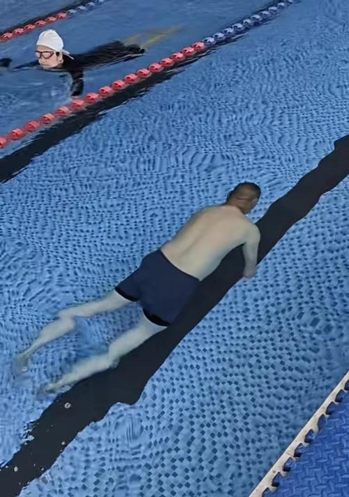 游泳技巧与天赋（探讨游泳技巧和天赋对游泳能力的影响及其重要性）