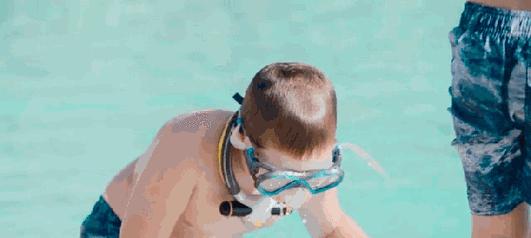 老手学游泳技巧教学指南（轻松掌握游泳技巧，享受水中乐趣）