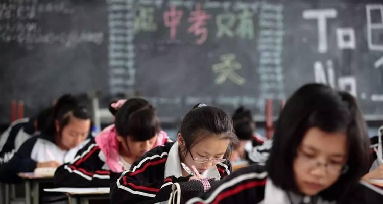 昆明学游泳技巧中考加分的重要性（提高游泳技巧，助力中考加分）