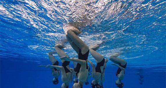 游泳队的训练方法和技巧（优化训练效果的关键是细致入微）