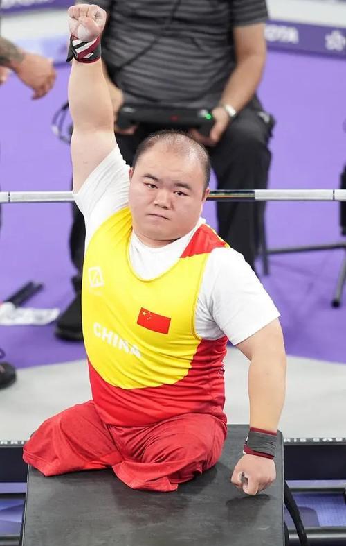 残奥会男子乒乓球金牌的背后故事（残奥会男子乒乓球金牌的辉煌历程）